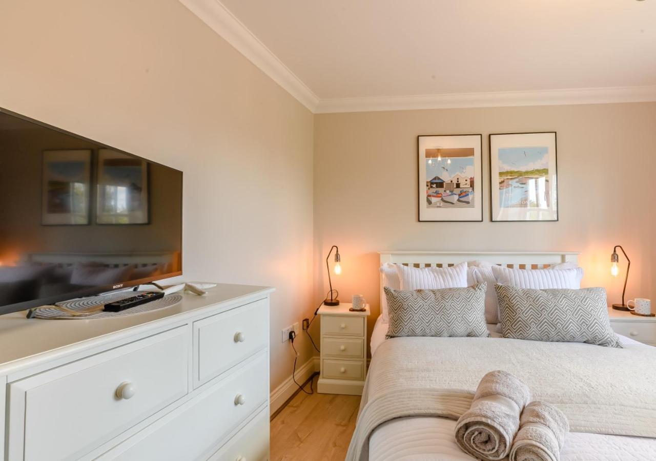 2 Oaklands Cottage Холт Екстериор снимка