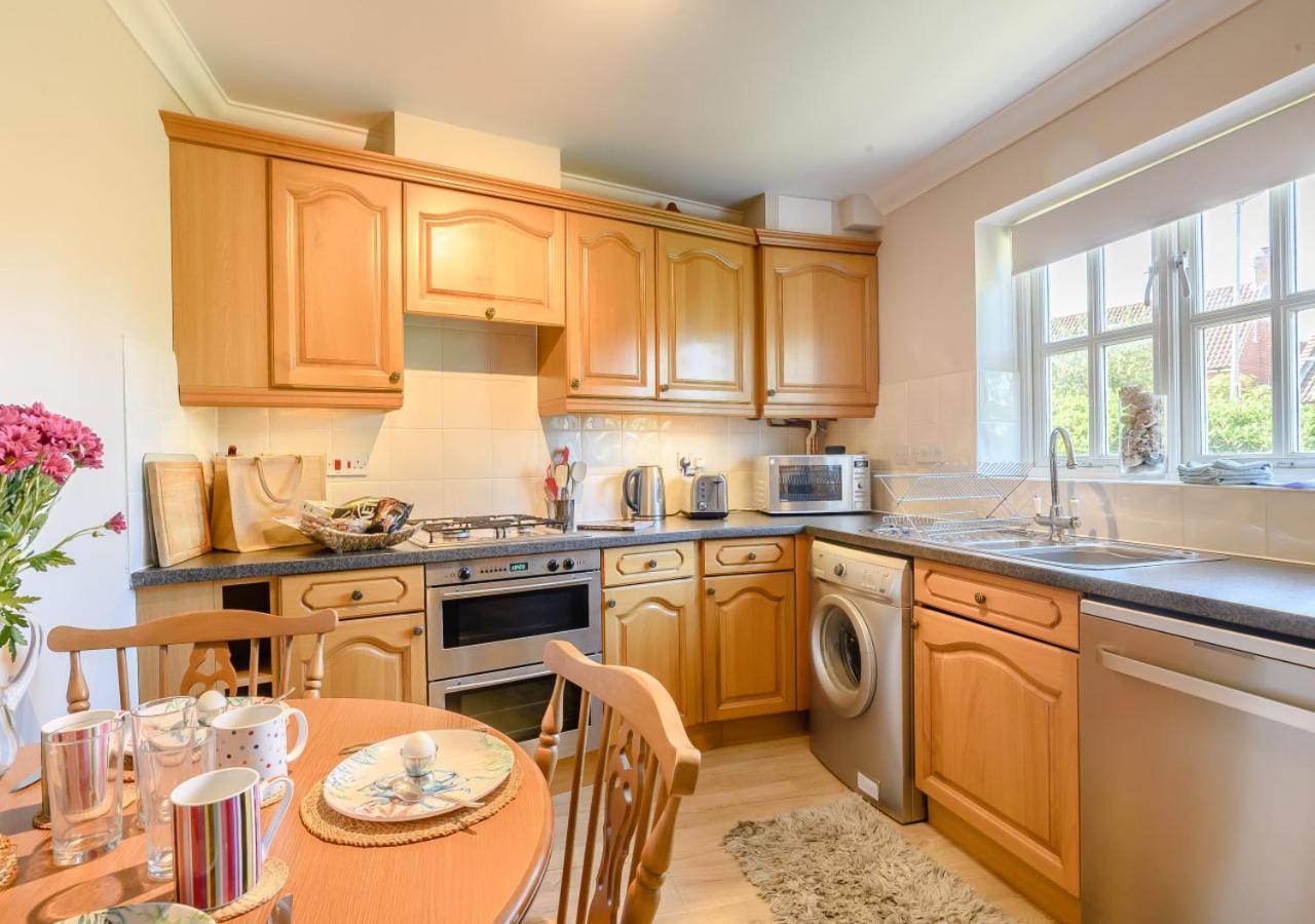 2 Oaklands Cottage Холт Екстериор снимка